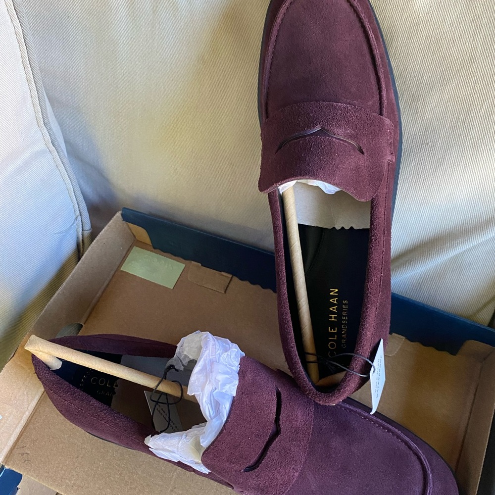 Cole Haan Geneva  Loafer Driver Size 8.5 Women WP Pinot Suede W24295